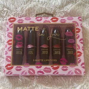 Beauty Concepts Matte-ly in Love 5 Matte Lipsticks. NEW‎